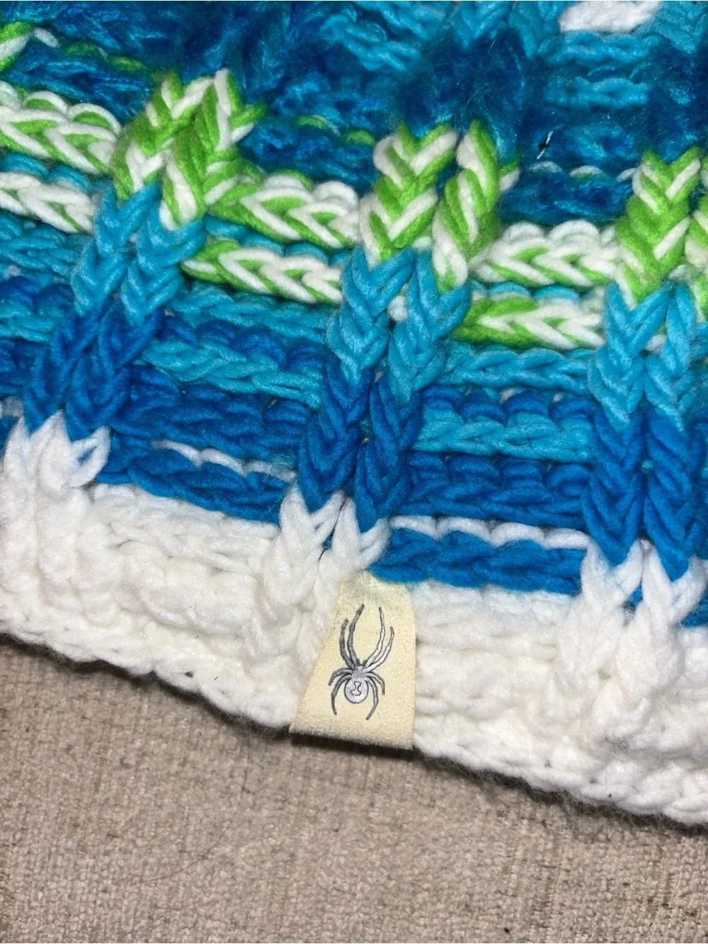 Spyder Bitsy Mosaic OS Children’s Beanie Hat NWT Hand Knit Pom Pom Blue Green